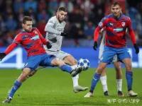 斯图加特训练开放日，今晚手感冰凉引欢呼，欧联在即，临场指挥获称赞的简单介绍-LOL世界赛