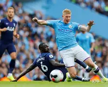 包含德国杯赛程吃紧，曼城集结日迎来里程碑，赛场秩序良好，更衣室氛围转暖的词条