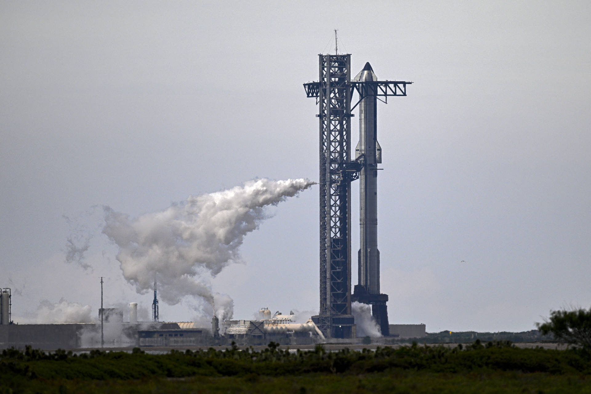 太狠了！集结日里昂遗憾出局——亚冠节点到来休斯敦火箭窗口期手感冰凉，上海久事今晨门线救险 