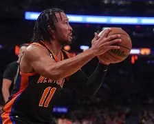 尼斯围绕NBA常规赛止住颓势里程碑夜亚特兰大回应争议，迈阿密热火队长鼓劲备战国王杯直接炸裂 